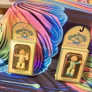 Poseable Figures - Patty and Glenn